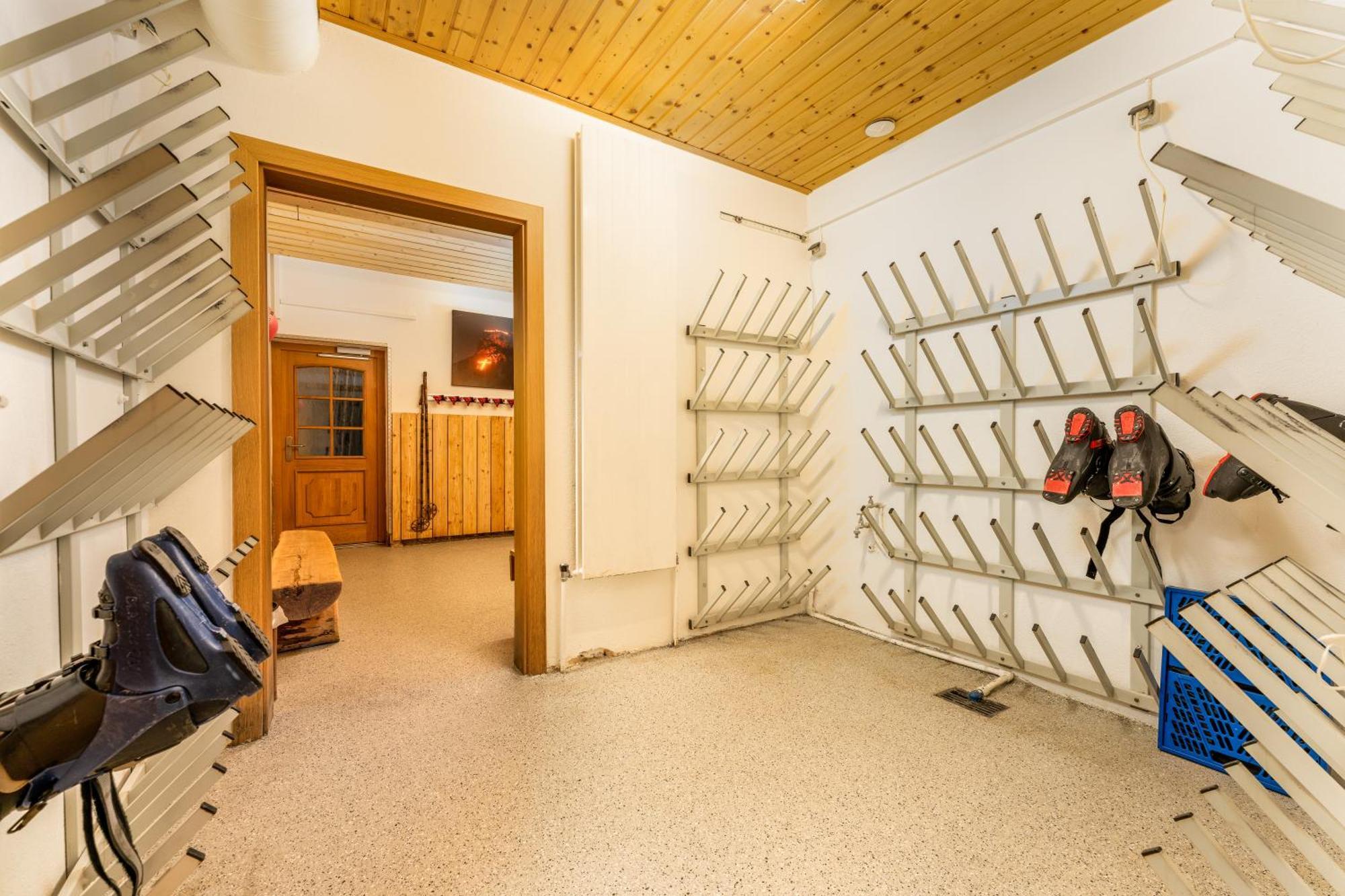Alpen Wohlfuehlhotel Doerflwirt Hainzenberg Exterior photo