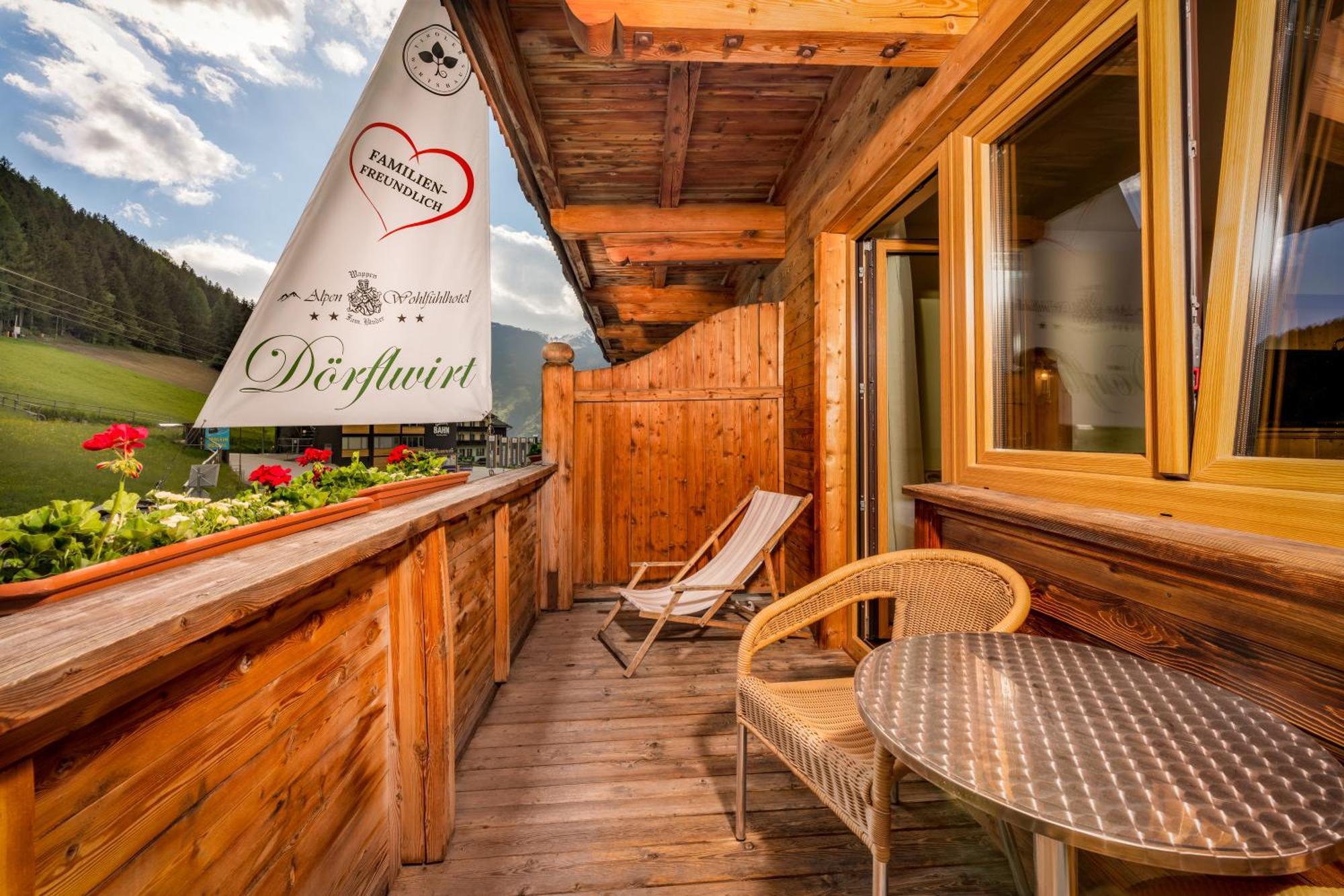 Alpen Wohlfuehlhotel Doerflwirt Hainzenberg Exterior photo