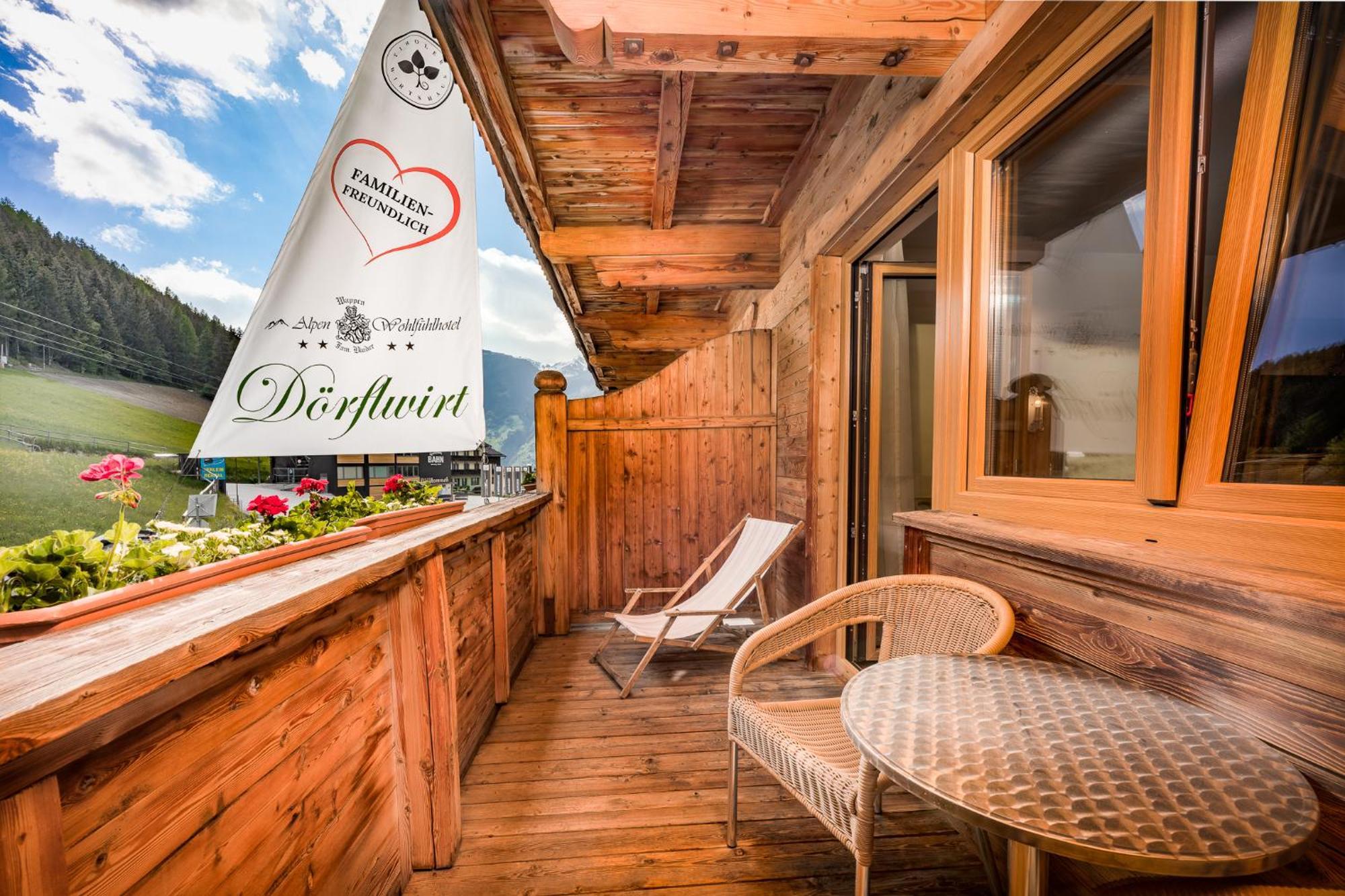 Alpen Wohlfuehlhotel Doerflwirt Hainzenberg Exterior photo